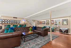 Image of Honky-Tonk Home Bar | Min 2 Broadway