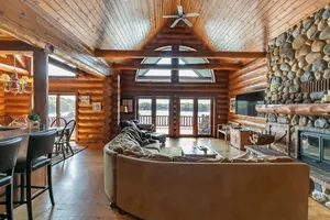 Image of Grandview Lakeside Log Lodge