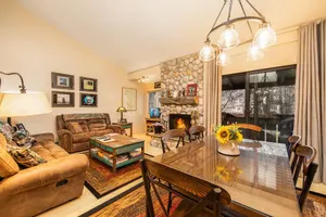 Image of Buckwheat 1823: 2Br+Loft- The Aspens- Renovated Western Design