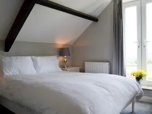 Image of White House Cottages