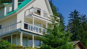 Image of Kelli Creek Cottage with a View - 10% OFF ON TOURS