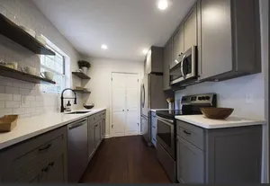 Image of Great Location ..Cute Cottage in Hip East Nashville