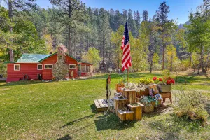 Image of Grizzly Gulch Cabin Historic