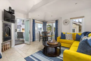 Image of Landing Passage! Just steps from the pier.