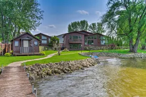 Image of Lakefront Eau Galle Home with Hot Tub and Fire Pit
