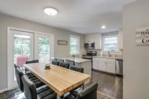 Image of Vintage Charm-Wine cellar\/bar room, sleeps 12!