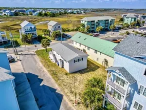 Image of House | Next to the beach