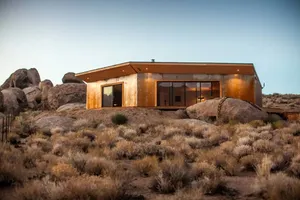 Image of Stunning Lone Pine Accommodation for Romantic Getaways in California