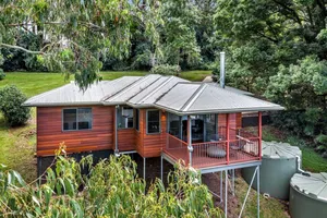 Image of Luxury Scandi-Japanese Retreat with Private Spa near Ravensbourne National Park, Crows Nest QLD