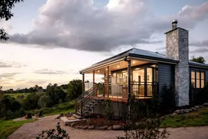 Image of Enchanting Cabin with Outdoor Bathtub, Fire Pit, and Views of Coomba Valley, Perfect for a Romantic Weekend Getaway