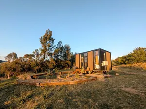 Image of Enjoyable Tiny House with Great Sights in Kanimbla, New South Wales