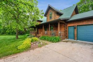 Image of Fully equipped nice house with barbeque