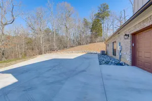 Image of 7 Mi to Talladega Superspeedway: Home w/ Lake View