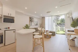 Image of Stylish 1-Bed Apartment Near Manly Beach