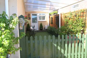 Image of Charming 1-bed Studio Cottage in Winscombe