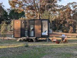 Image of Vineyard Tiny Glamping in Victoria near Kara Kara National Park