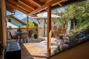 Image of Living Flora