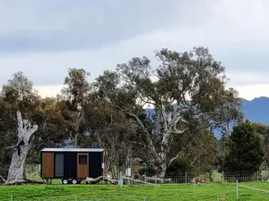Image of Cozy Secluded Tiny House in Arahat, Victoria
