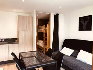 Image of Résidence Myosotis - Les Deux Alpes – Studio cabine au pied des pistes avec balcon et vue dégagée MAE-5421