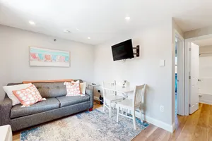 Image of 204 at the Shore