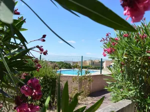 Image of Cozy Ground Floor Apt with Terrace, BBQ, Pool Access & Parking - 700m to Beach, 2-Star Rated