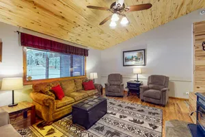 Image of Cabin with terrace, garden & barbecue