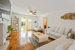 Image of 2 Story Home With Sunroom & Cozy Deck Close To KSU