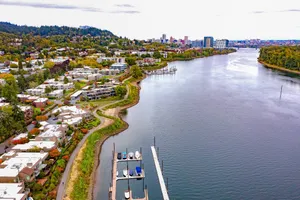 Image of Rosie’s Retro River Flat