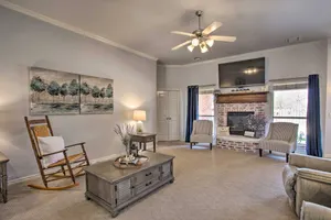 Image of Updated Edmond Home w\/ Gas Grill & Fireplace!
