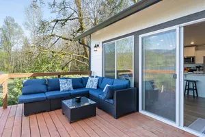 Image of Waterfront Access and Kayaks Included - Stylish Lakeside Retreat