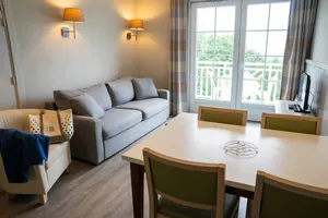 Image of Family-friendly studio with hot tub & pool