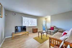 Image of Inkster Home Near Airport & Henry Ford Museum