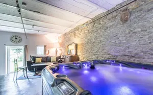 Image of House with jacuzzi in Menufontaine, 180 m² for 8 people.