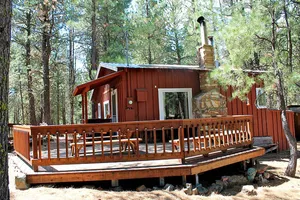 Image of Cabin Rental with a Spacious Deck Nestled in the Woods of Lakeview, Oregon