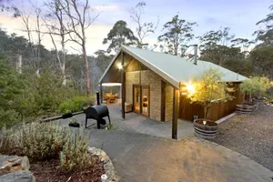 Image of Luxurious Deloraine Accommodation for a Romantic Getaway in Tasmania