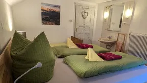 Image of Child-friendly house with jacuzzi, BBQ & garden | Panoramic view | Next to the ski | Pets allowed