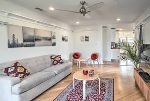 Image of Mid Century Cozy & Quiet Home-Walk to the Square