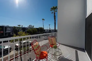 Image of Homey Modern 2BR-15min to Gaslamp, SeaWorld, Beach