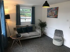 Image of Modern 2 bedroom flat close to amenities