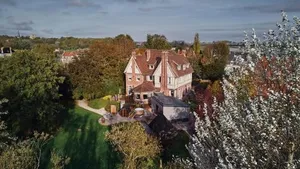 Image of Au Petit Manoir