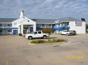 Image of American Inn and Suites White Hall