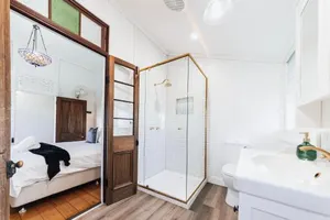 Image of Ipswich Central Colonial 4&2 house 2&1 apartment