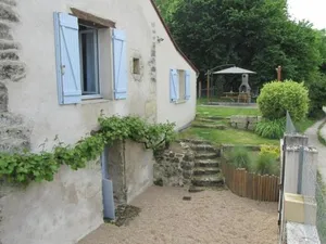 Image of Gîte de charme avec jardin clos, proche Loire à Vélo, à 15 km de Tours, équipé et confortable - FR-1-381-95