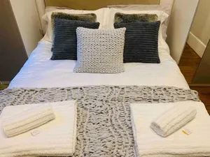 Image of Luxury Fulham Flat with 5* touches nr River Thames
