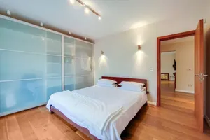 Image of Amazing 2 Bedroom Apartment In Kensington