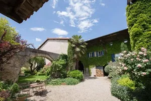 Image of Le Clos Du Perret