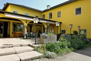 Image of Stiftsgasthof Hochburg