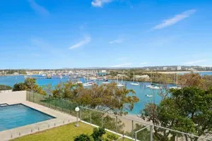 Image of 2 bedrooms apartment on the beach and with air conditioning and pool