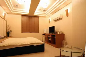 Image of Tongariboshi (Adult Only)