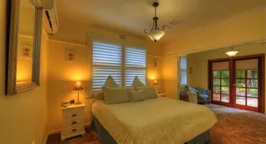 Image of Hillview Oak B&B